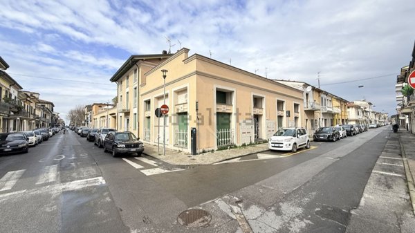 appartamento in vendita a Viareggio in zona Centro Storico