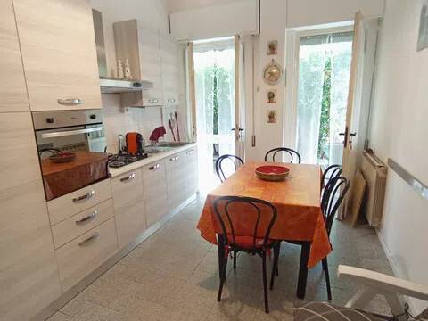 appartamento in vendita a Viareggio in zona Campo d'Aviazione