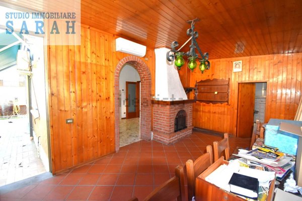 casa indipendente in vendita a Viareggio in zona Campo d'Aviazione