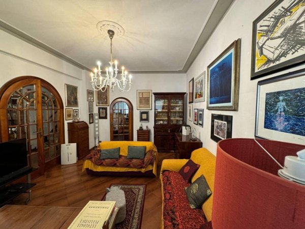 casa indipendente in vendita a Viareggio in zona Centro Storico