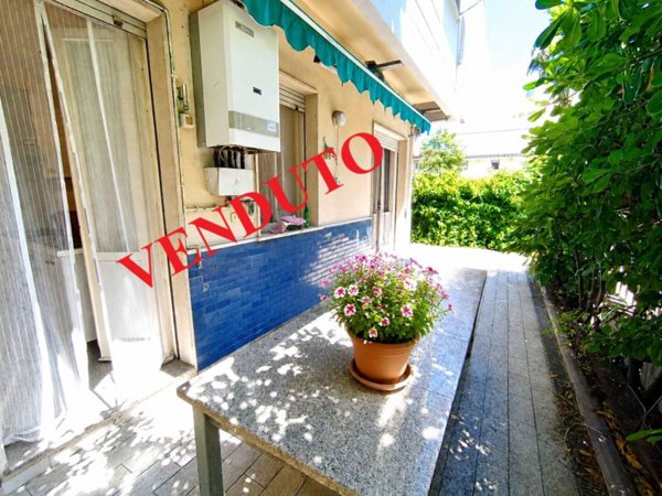 appartamento in vendita a Viareggio in zona Campo d'Aviazione