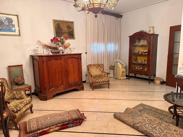 appartamento in vendita a Viareggio in zona Centro Storico