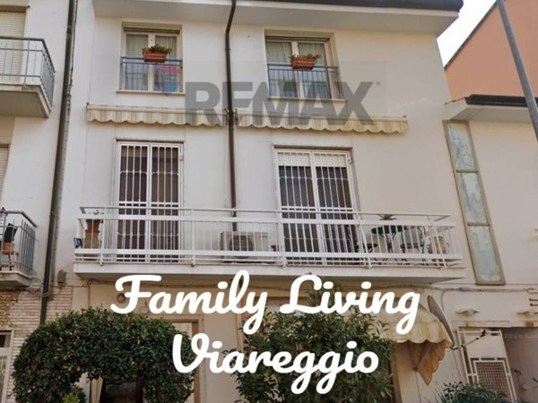 casa indipendente in vendita a Viareggio in zona Marco Polo