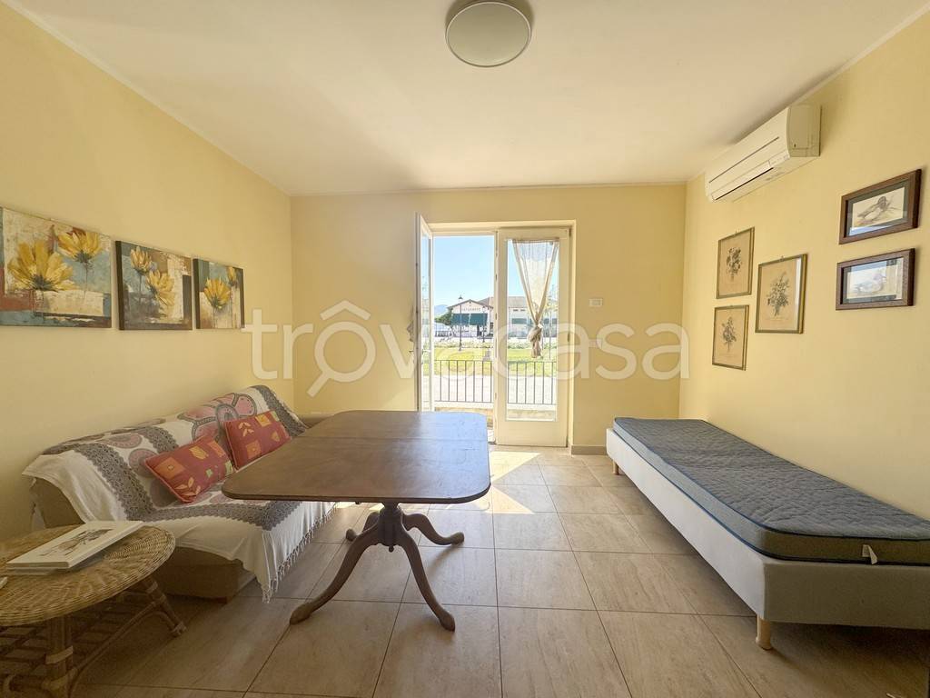 appartamento in vendita a Viareggio in zona Torre del Lago