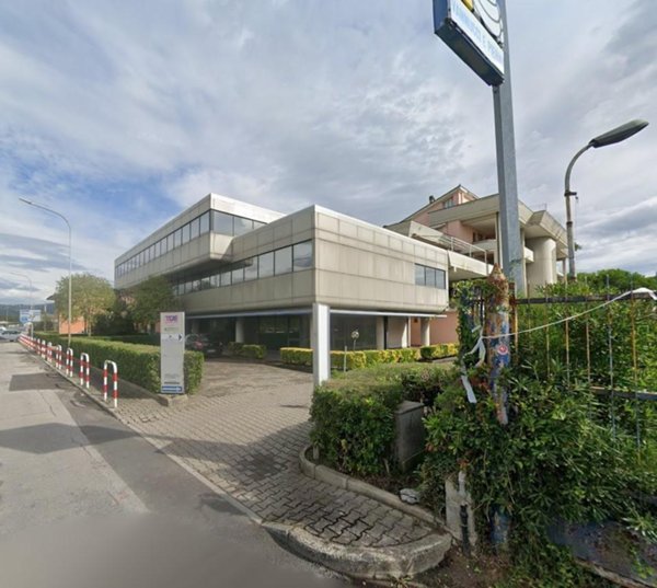 ufficio in vendita a Viareggio