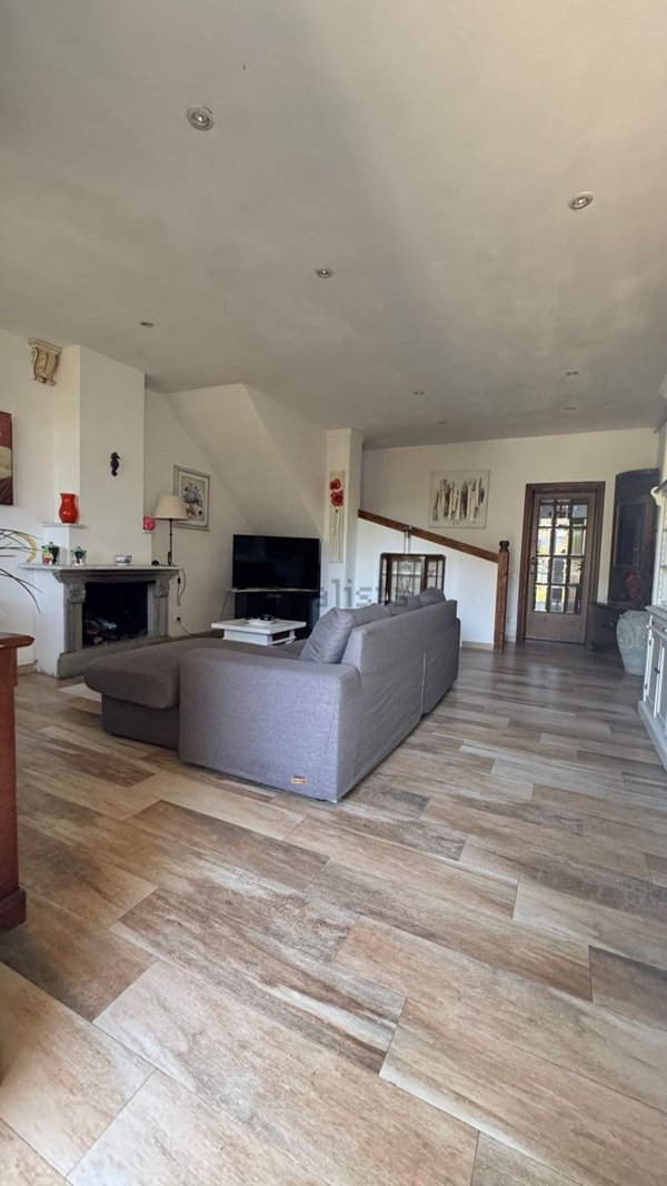 casa indipendente in vendita a Viareggio in zona Torre del Lago