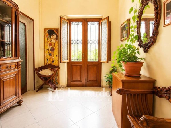 casa indipendente in vendita a Viareggio in zona Centro Storico