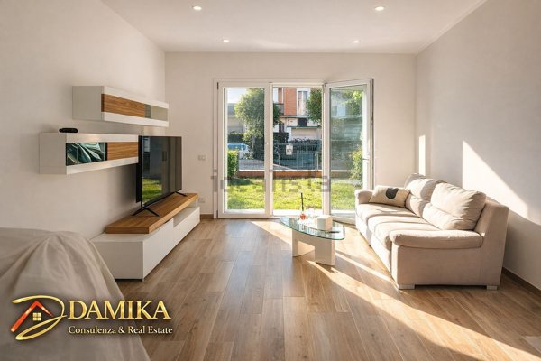 casa indipendente in vendita a Viareggio in zona Don Bosco