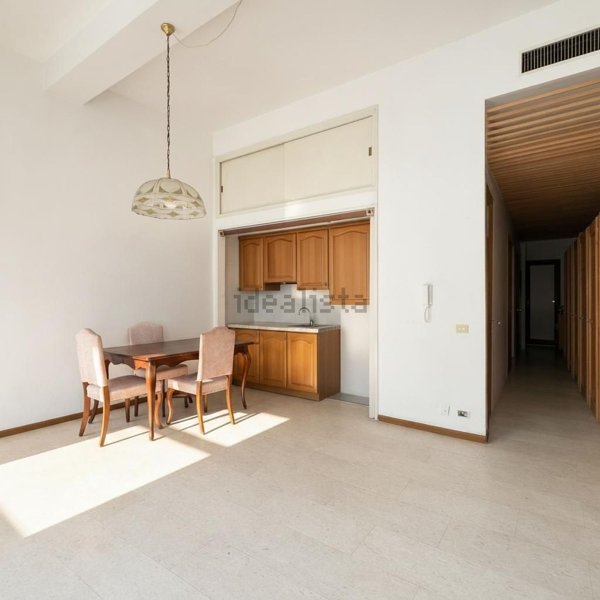 appartamento in vendita a Viareggio in zona Marco Polo