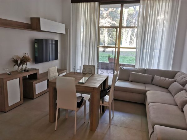 appartamento in vendita a Viareggio in zona Lago Mare
