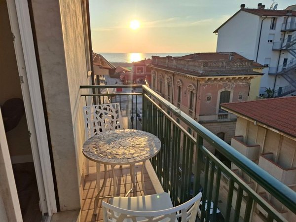 appartamento in vendita a Viareggio in zona Marco Polo