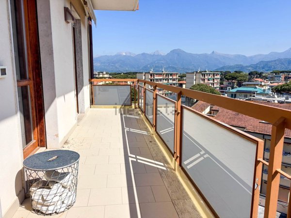 appartamento in vendita a Viareggio in zona Fossa dell'Abate
