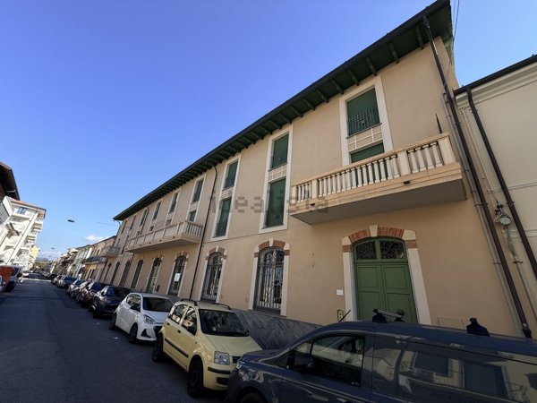 appartamento in vendita a Viareggio in zona Centro Storico