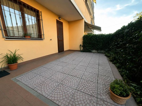 appartamento in vendita a Viareggio in zona Torre del Lago