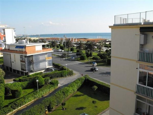 appartamento in vendita a Viareggio