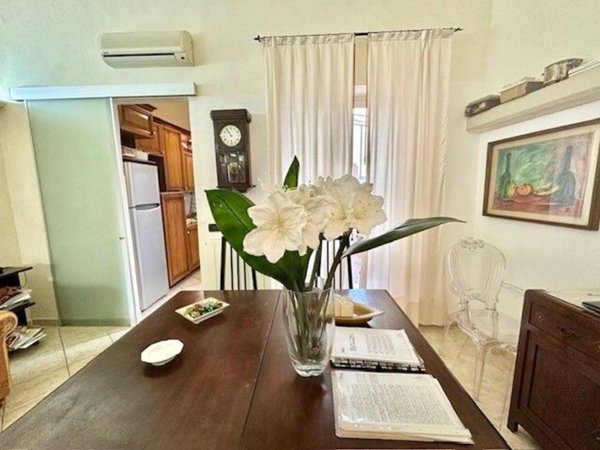 casa indipendente in vendita a Viareggio