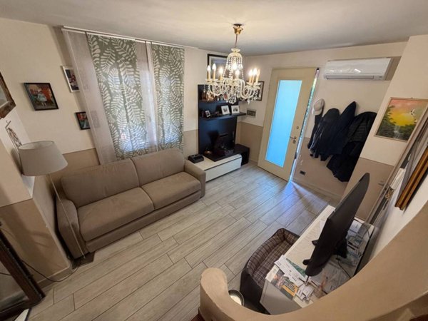 casa indipendente in vendita a Viareggio in zona Torre del Lago