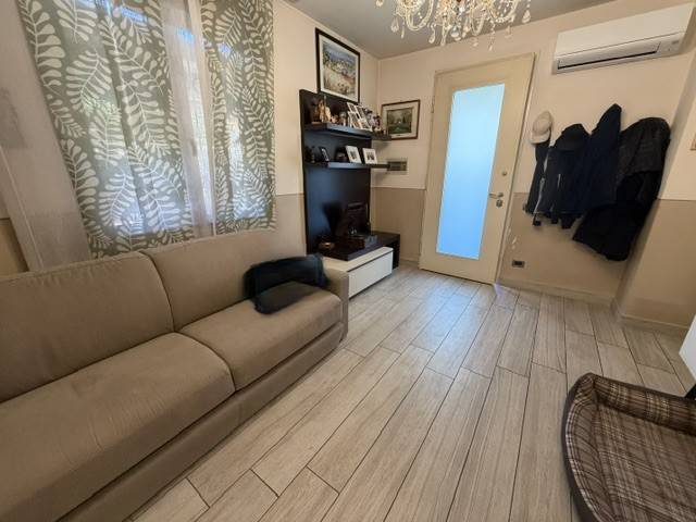 casa indipendente in vendita a Viareggio in zona Torre del Lago
