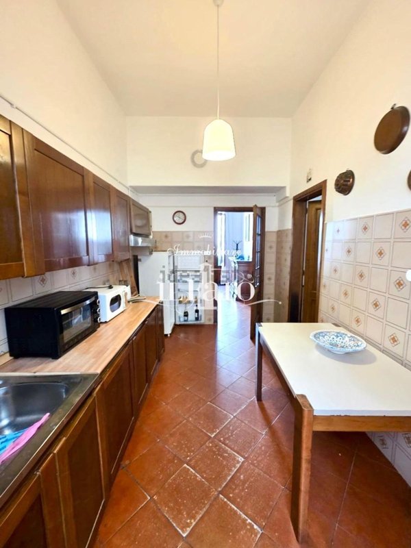 casa indipendente in vendita a Viareggio