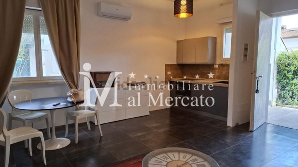 appartamento in vendita a Viareggio in zona Torre del Lago