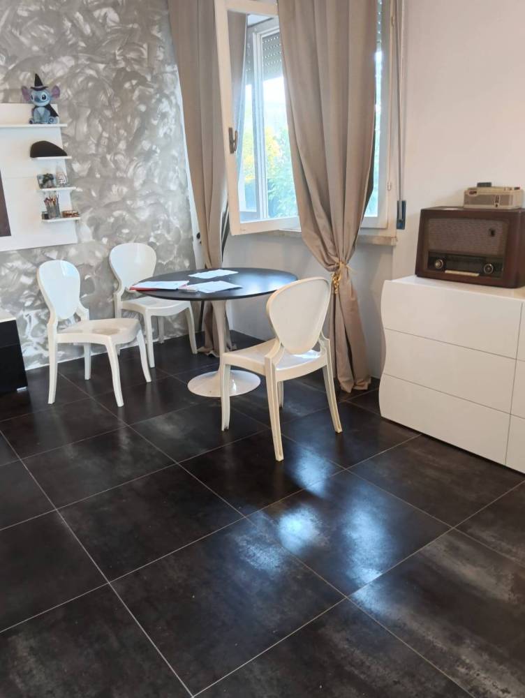 appartamento in vendita a Viareggio in zona Torre del Lago