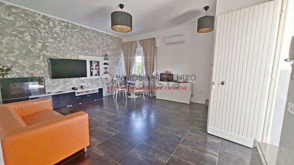 appartamento in vendita a Viareggio in zona Torre del Lago