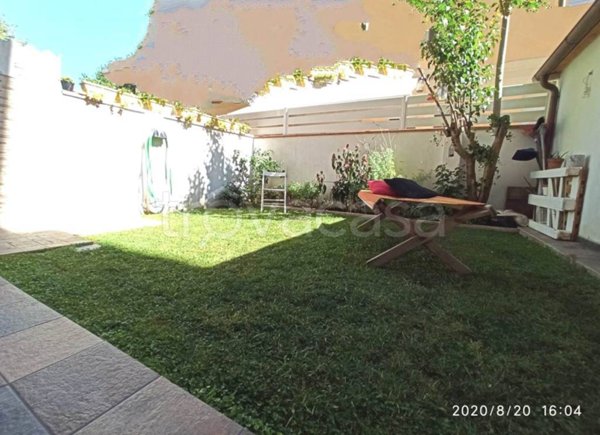 casa indipendente in vendita a Viareggio