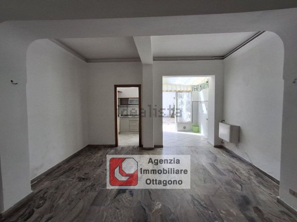 casa indipendente in vendita a Viareggio in zona Centro Storico