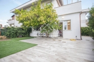appartamento in vendita a Viareggio in zona Torre del Lago