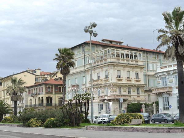 appartamento in vendita a Viareggio in zona Don Bosco