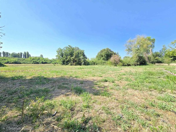terreno agricolo in vendita a Viareggio in zona Marco Polo