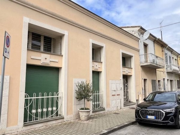 appartamento in vendita a Viareggio in zona Centro Storico