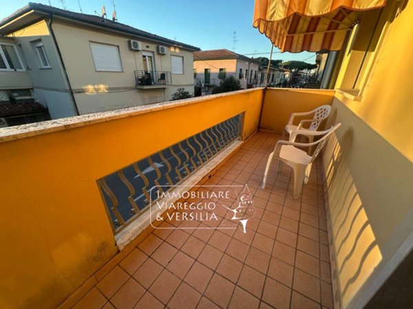 casa indipendente in vendita a Viareggio in zona Campo d'Aviazione