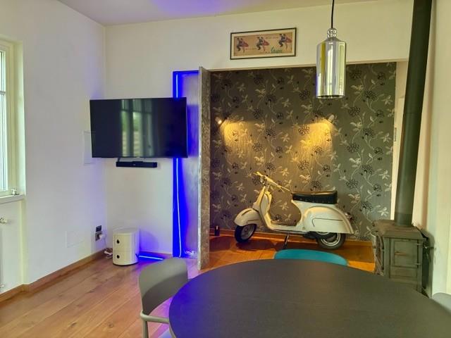 casa indipendente in vendita a Viareggio