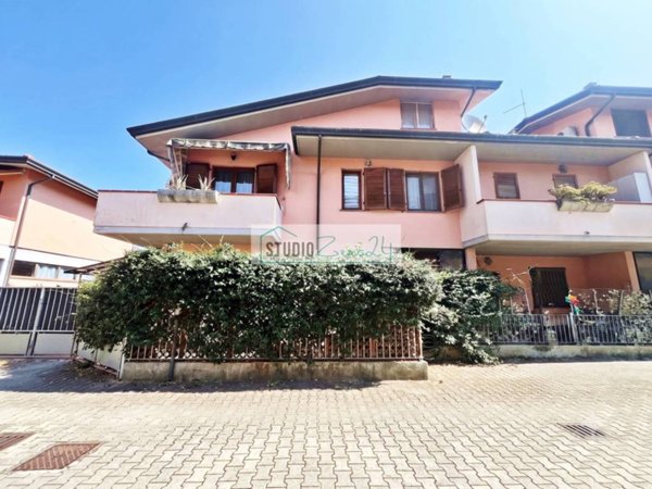 casa indipendente in vendita a Viareggio in zona Torre del Lago