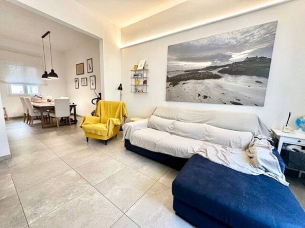 casa indipendente in vendita a Viareggio in zona Centro Storico