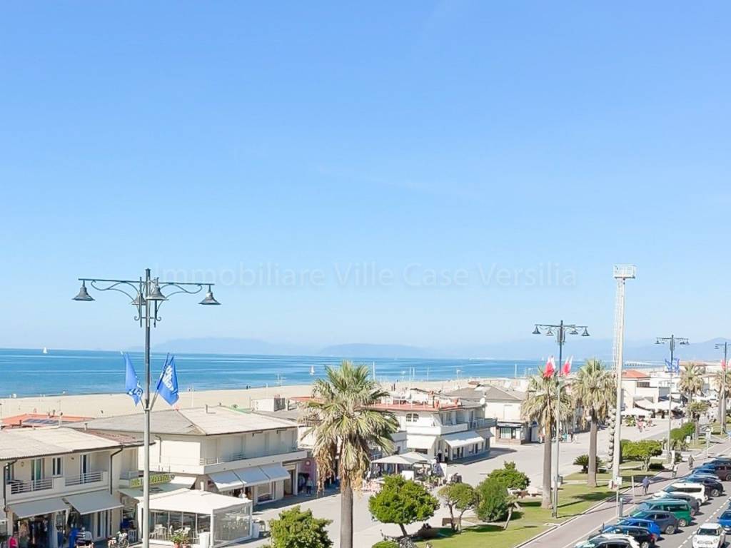 appartamento in vendita a Viareggio