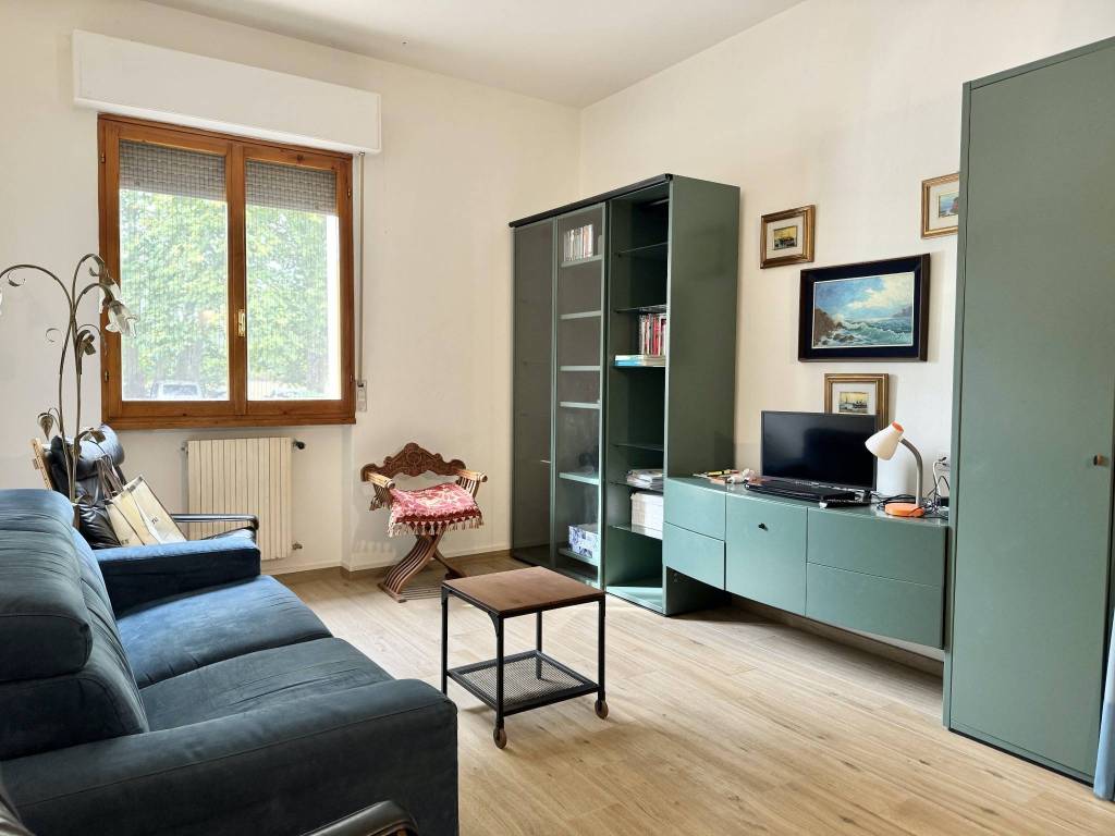 appartamento in vendita a Viareggio in zona Torre del Lago