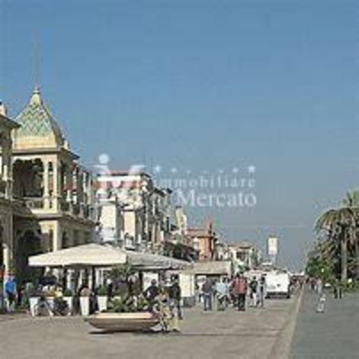 appartamento in vendita a Viareggio in zona Marco Polo
