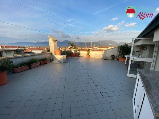 appartamento in vendita a Viareggio