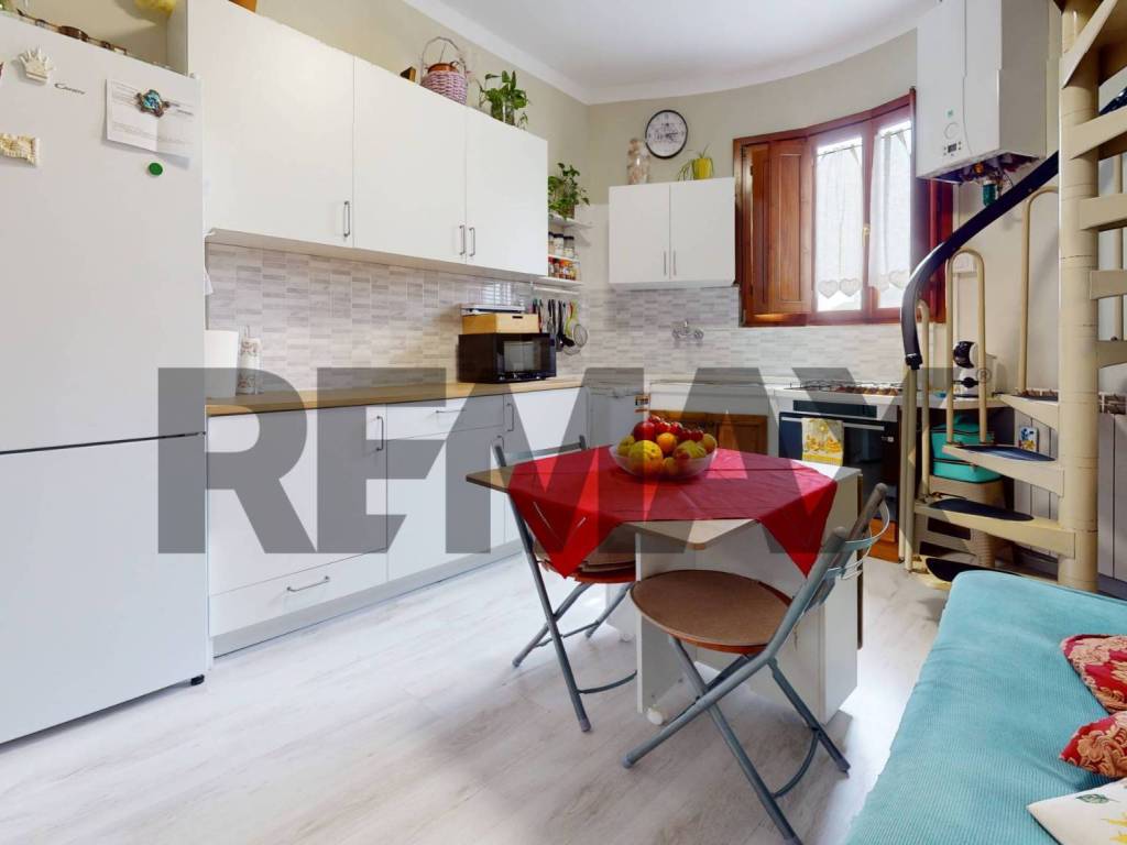 appartamento in vendita a Viareggio in zona Torre del Lago