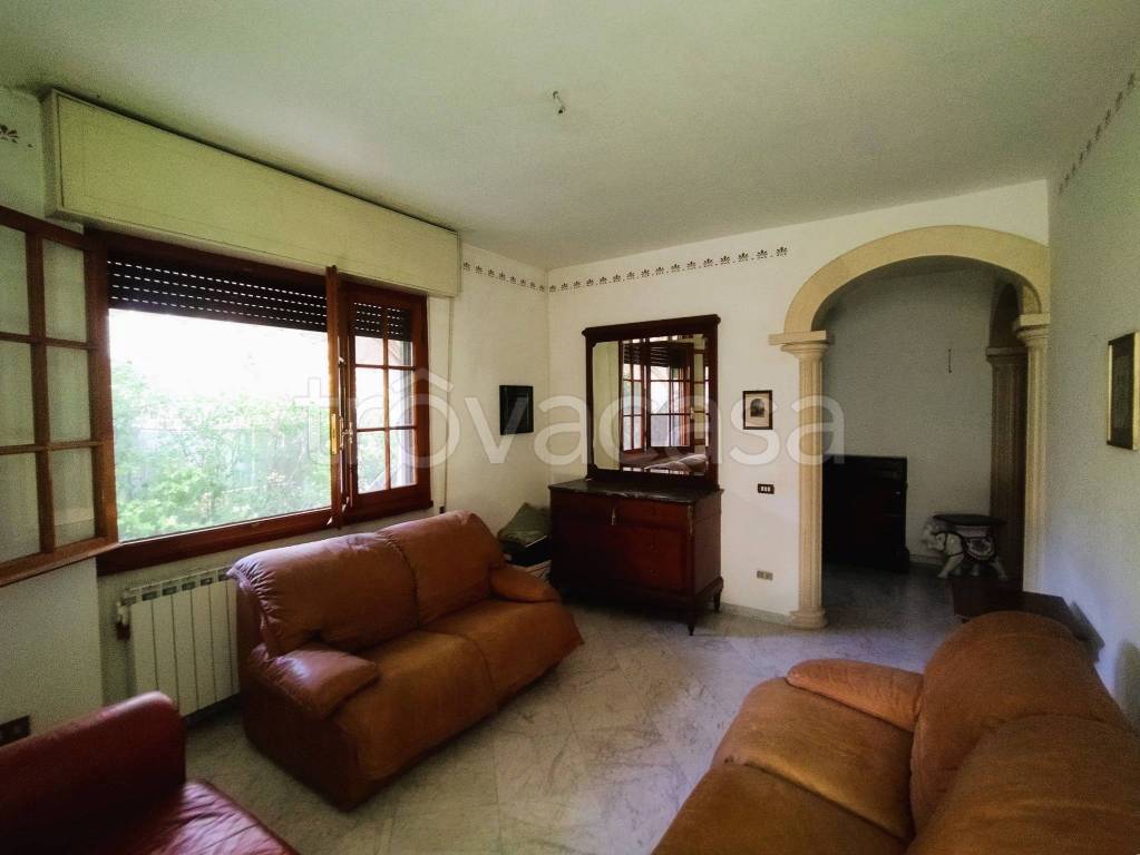 casa indipendente in vendita a Viareggio in zona Torre del Lago