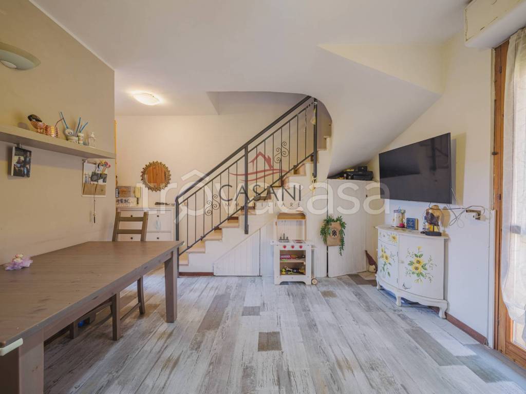 casa indipendente in vendita a Viareggio in zona Torre del Lago