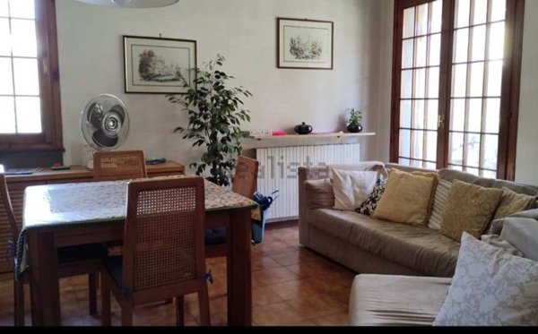 casa indipendente in vendita a Viareggio in zona Torre del Lago