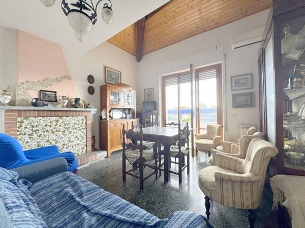 appartamento in vendita a Viareggio in zona Torre del Lago