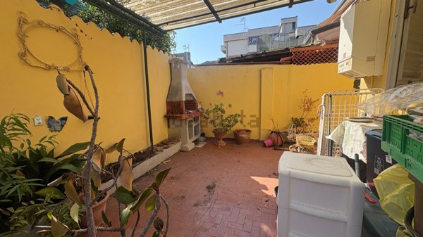 casa indipendente in vendita a Viareggio in zona Marco Polo