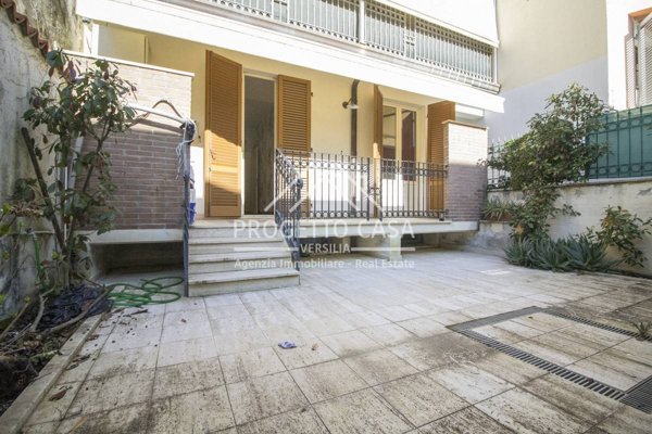 appartamento in vendita a Viareggio in zona Marco Polo