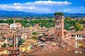 casa indipendente in vendita a Viareggio