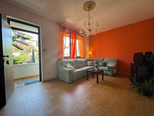 casa indipendente in vendita a Viareggio in zona Torre del Lago
