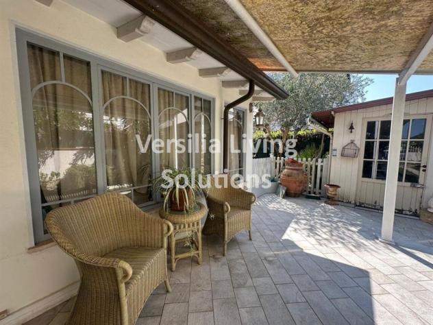 casa indipendente in vendita a Viareggio in zona Marco Polo